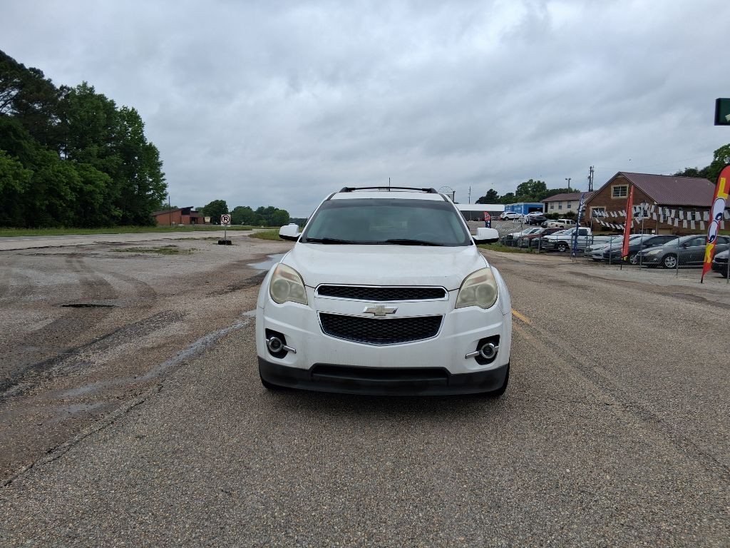 2011 Chevrolet Equinox Image 2