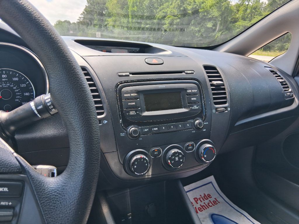 2018 Kia Forte Image 11