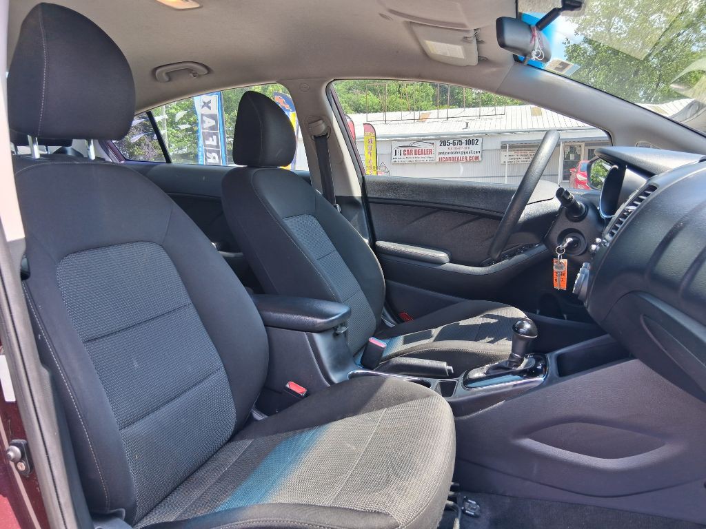 2018 Kia Forte Image 15