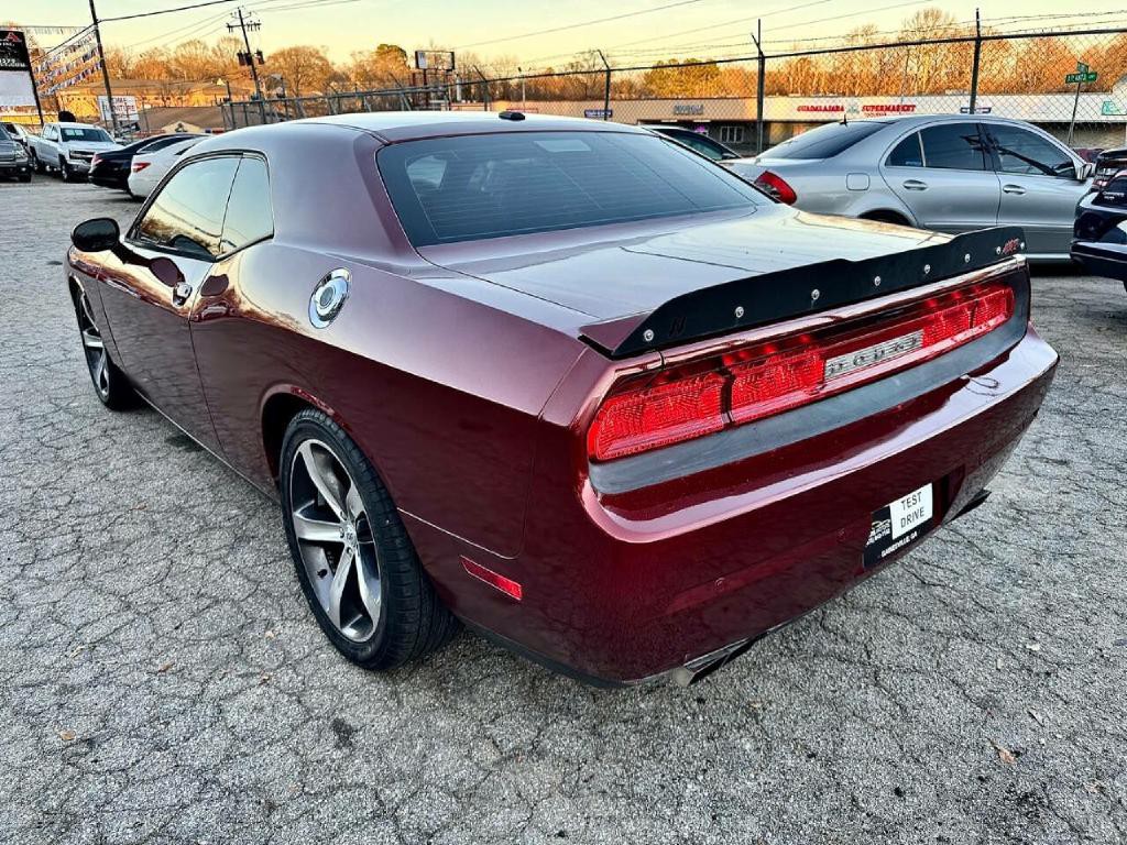 2014 Dodge Challenger Image 4