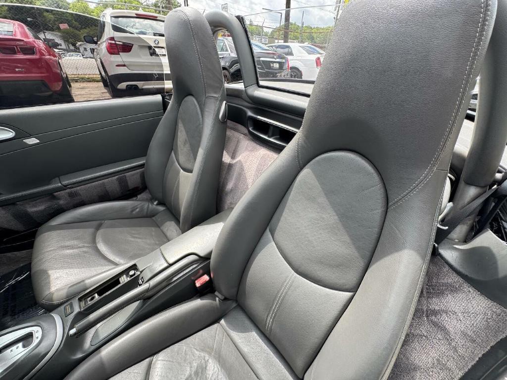 2006 Porsche Boxster Image 10