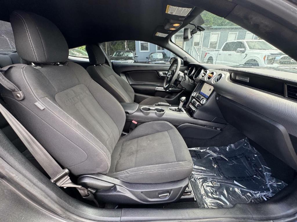 2019 Ford Mustang Image 13