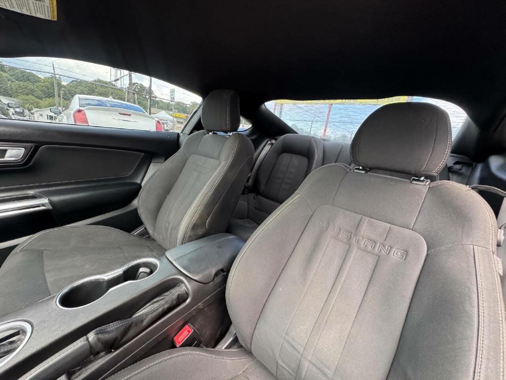 2019 Ford Mustang Image 19