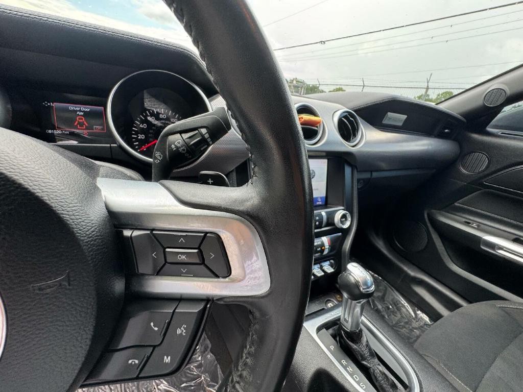 2019 Ford Mustang Image 27