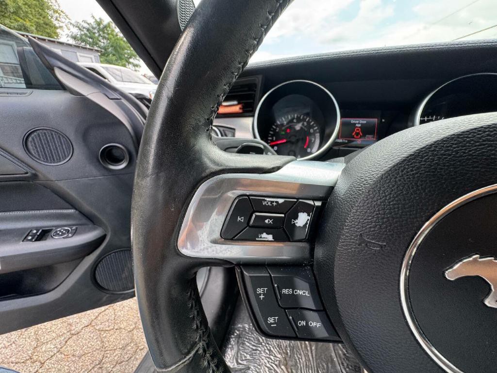 2019 Ford Mustang Image 28