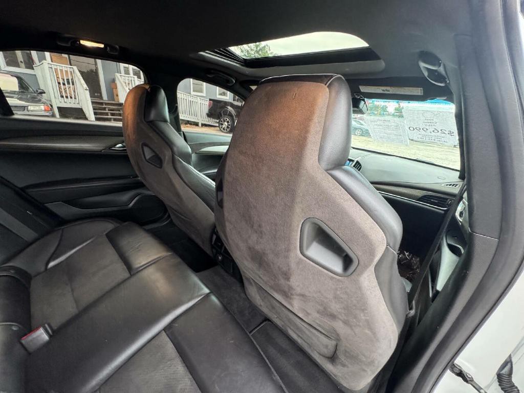 2016 Cadillac ATS-V Image 17