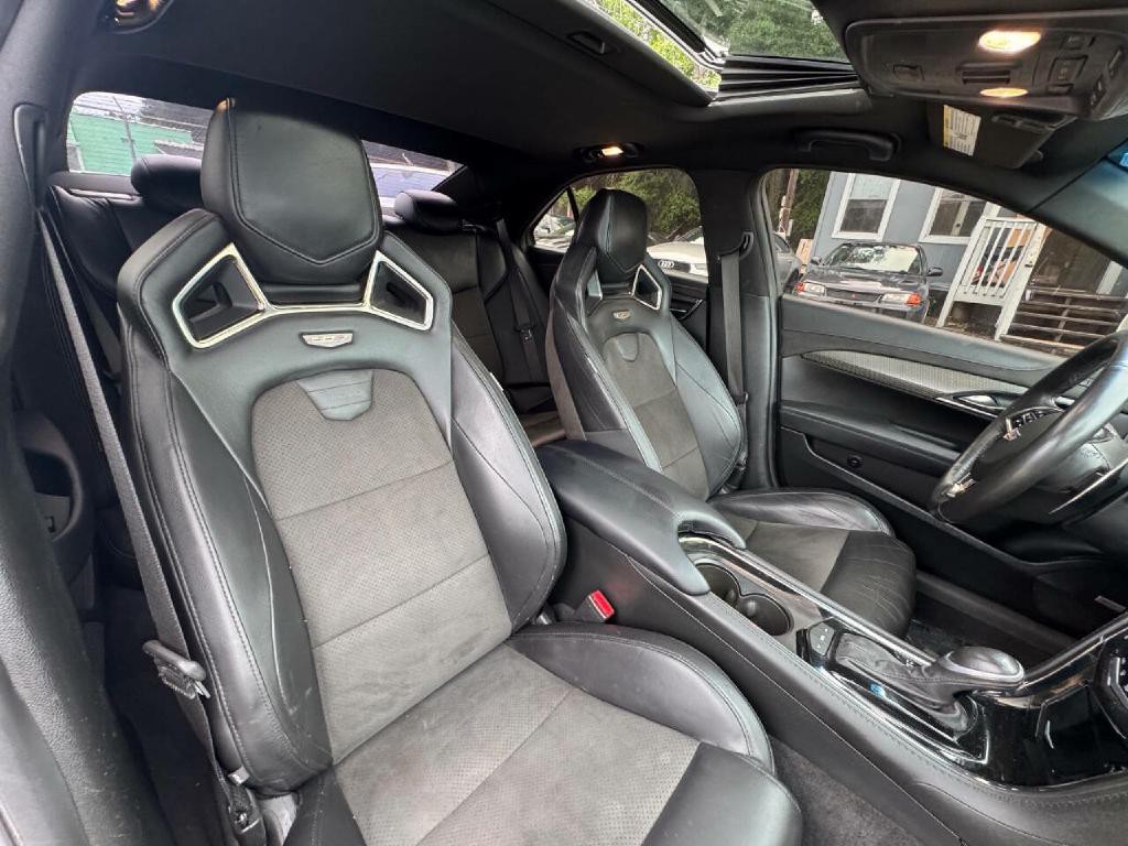 2016 Cadillac ATS-V Image 23