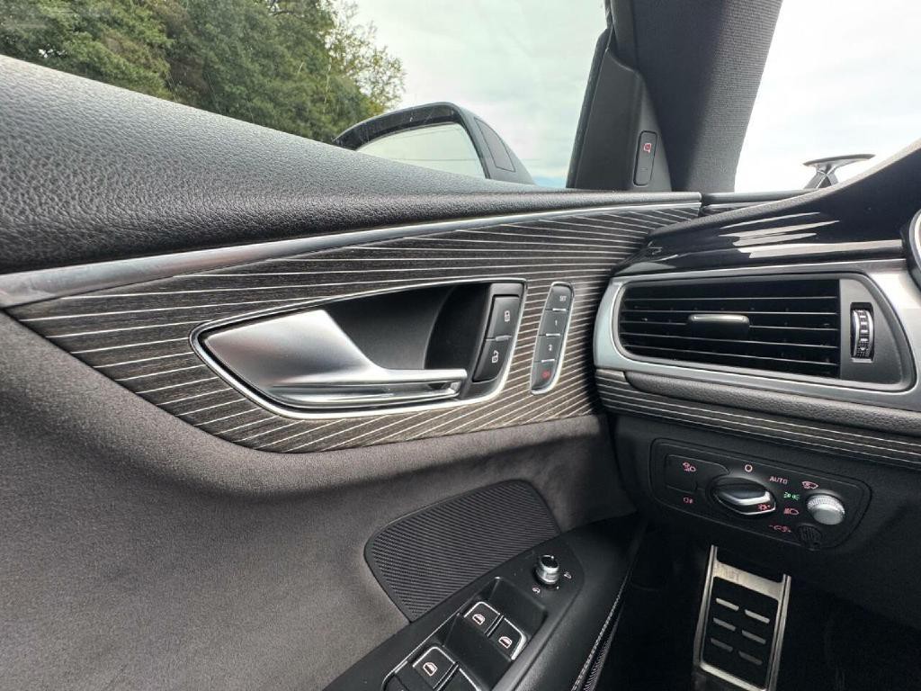 2017 Audi RS7 Image 38