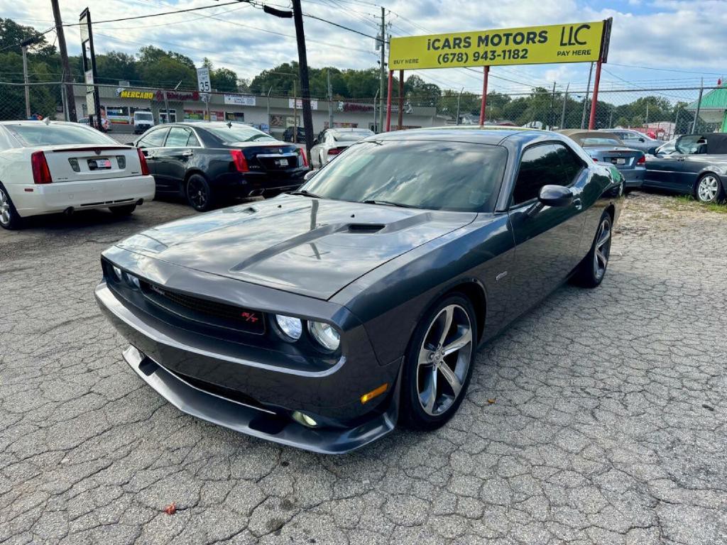2014 Dodge Challenger Image 2