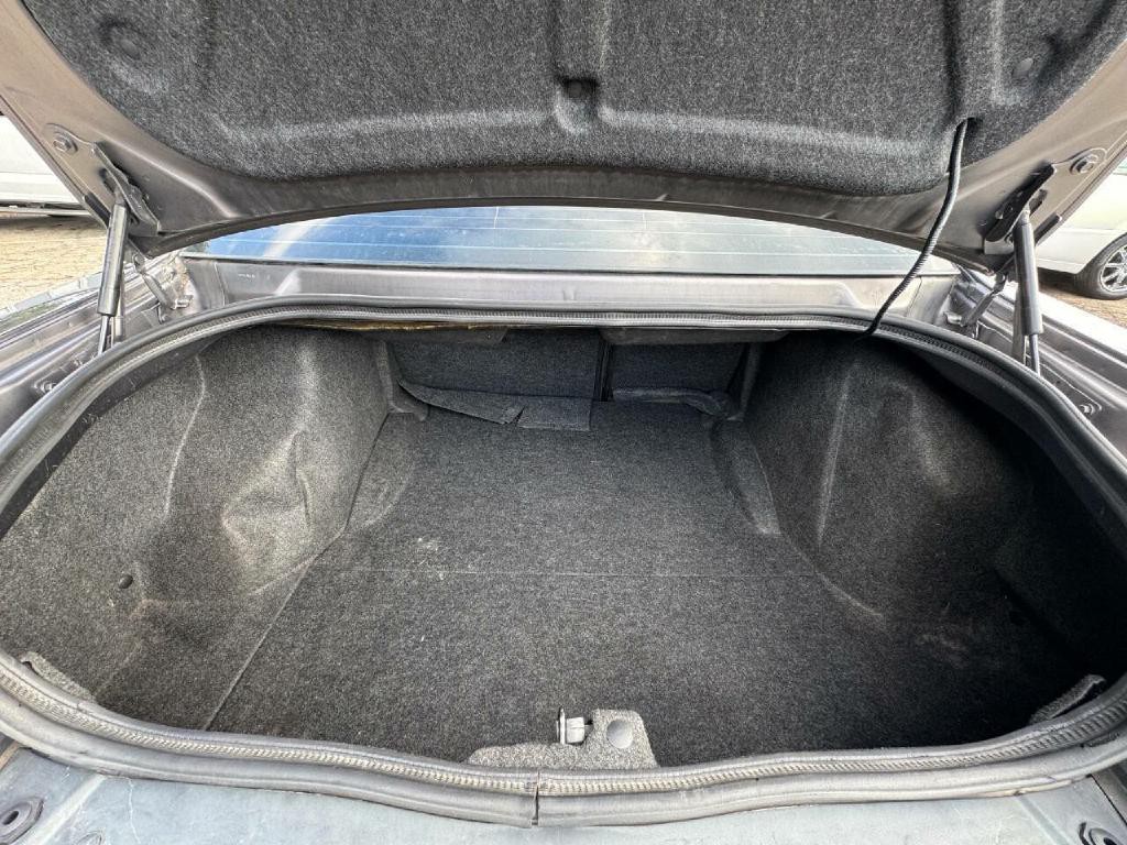 2014 Dodge Challenger Image 31