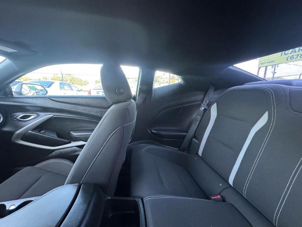 2019 Chevrolet Camaro Image 10