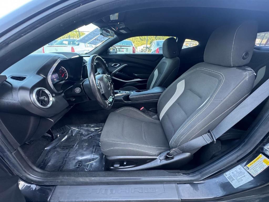 2019 Chevrolet Camaro Image 18