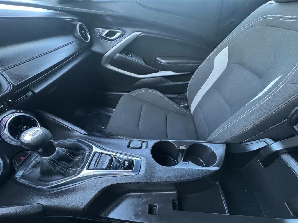 2019 Chevrolet Camaro Image 26
