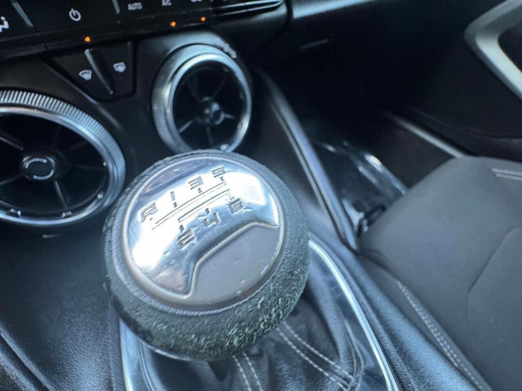 2019 Chevrolet Camaro Image 28