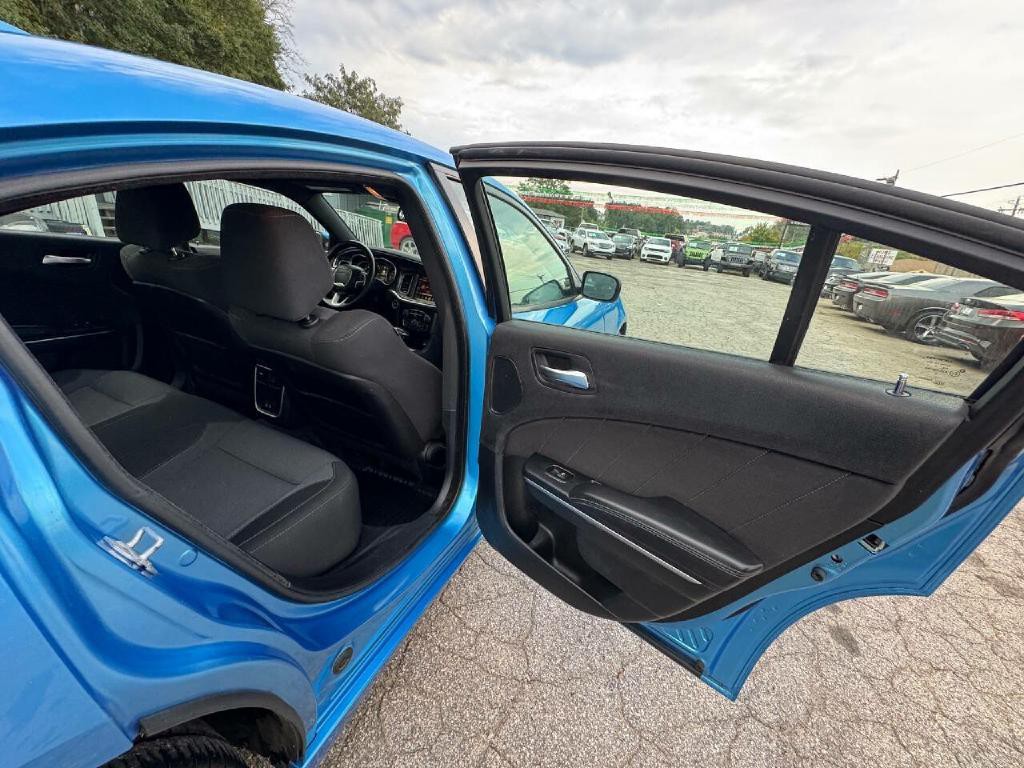 2016 Dodge Charger Image 15