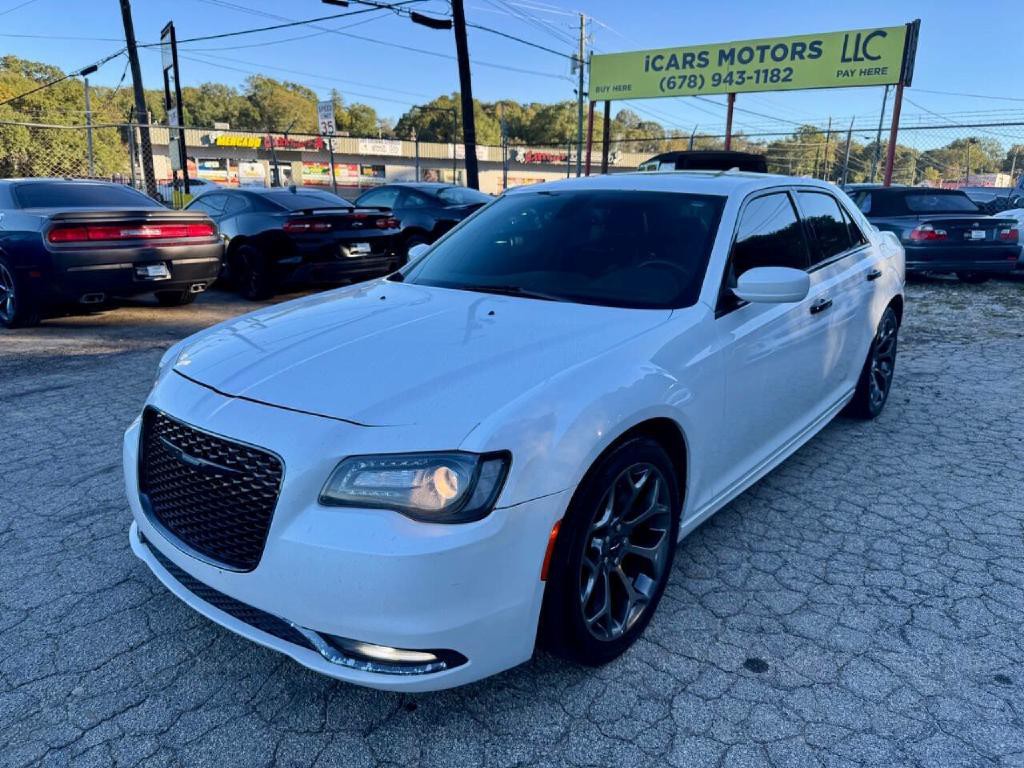 2016 Chrysler 300 Image 2