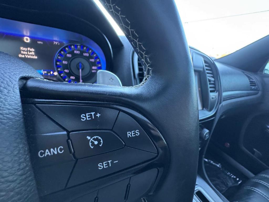 2016 Chrysler 300 Image 35