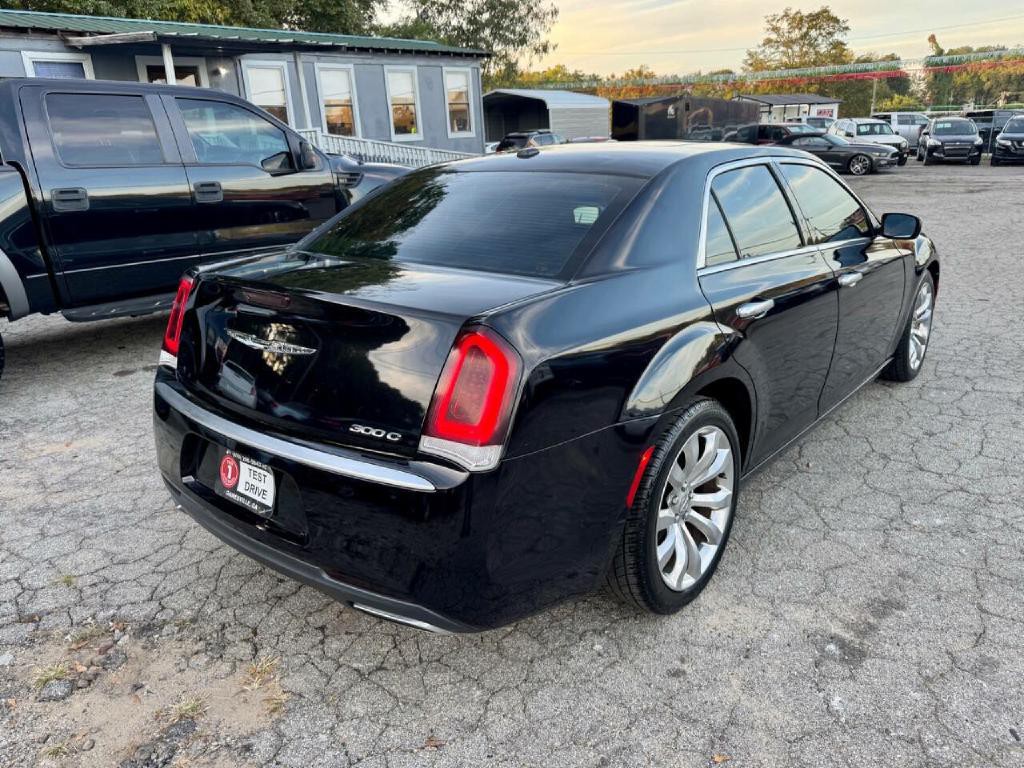2015 Chrysler 300 Image 3