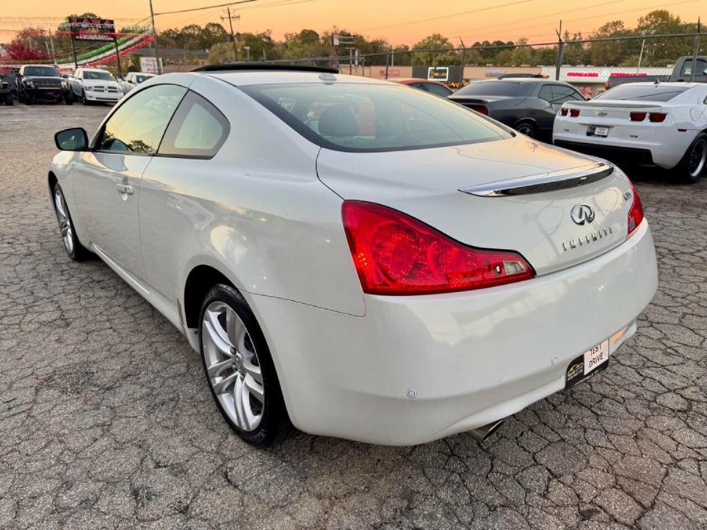 2010 INFINITI G37 Image 4