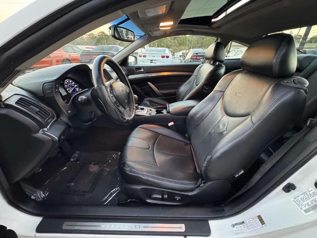 2010 INFINITI G37 Image 17