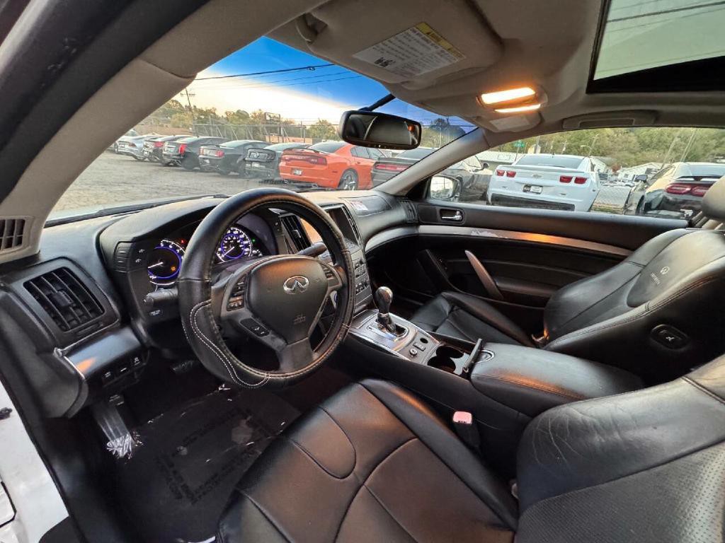 2010 INFINITI G37 Image 19