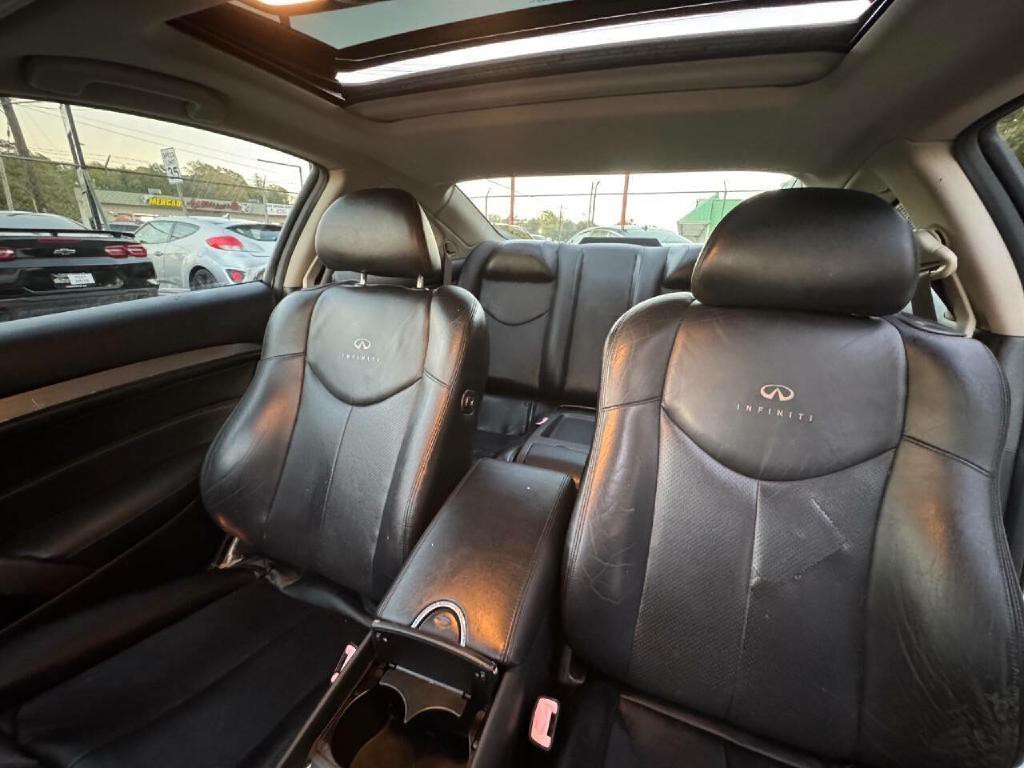 2010 INFINITI G37 Image 21