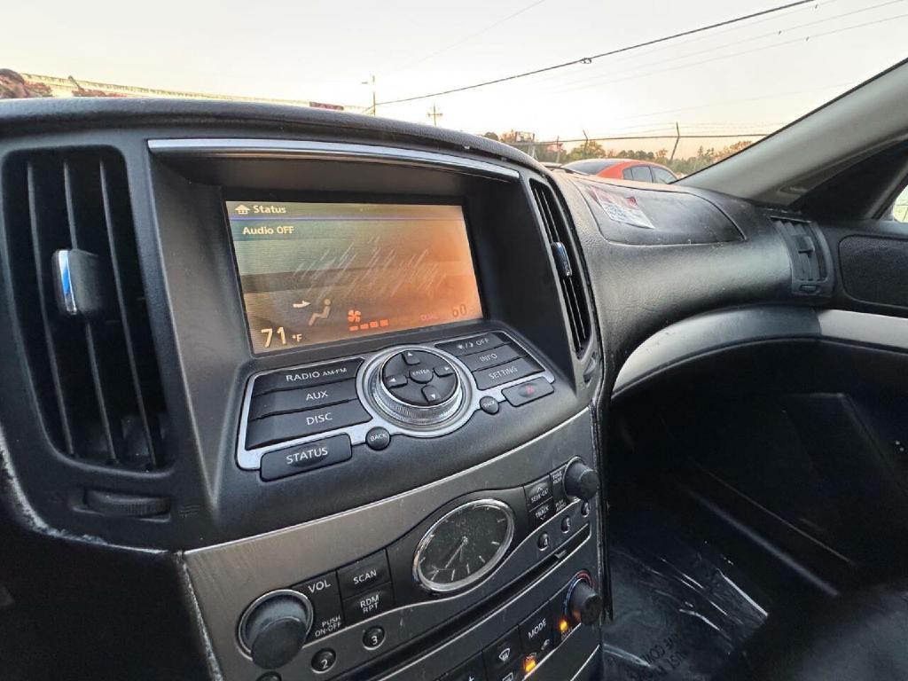 2010 INFINITI G37 Image 23