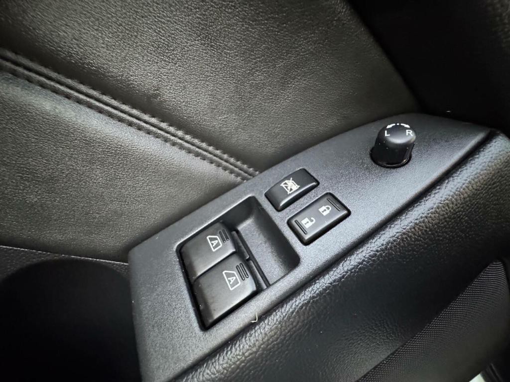 2010 INFINITI G37 Image 29