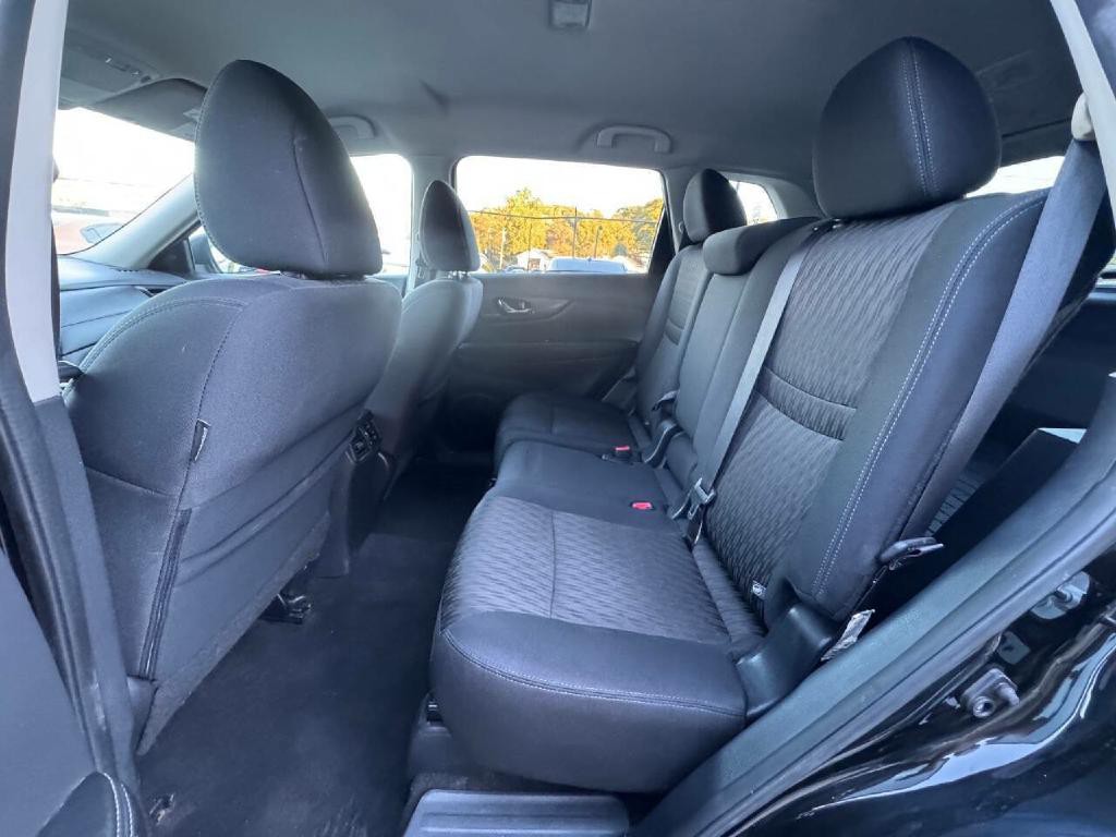 2018 Nissan Rogue Image 8