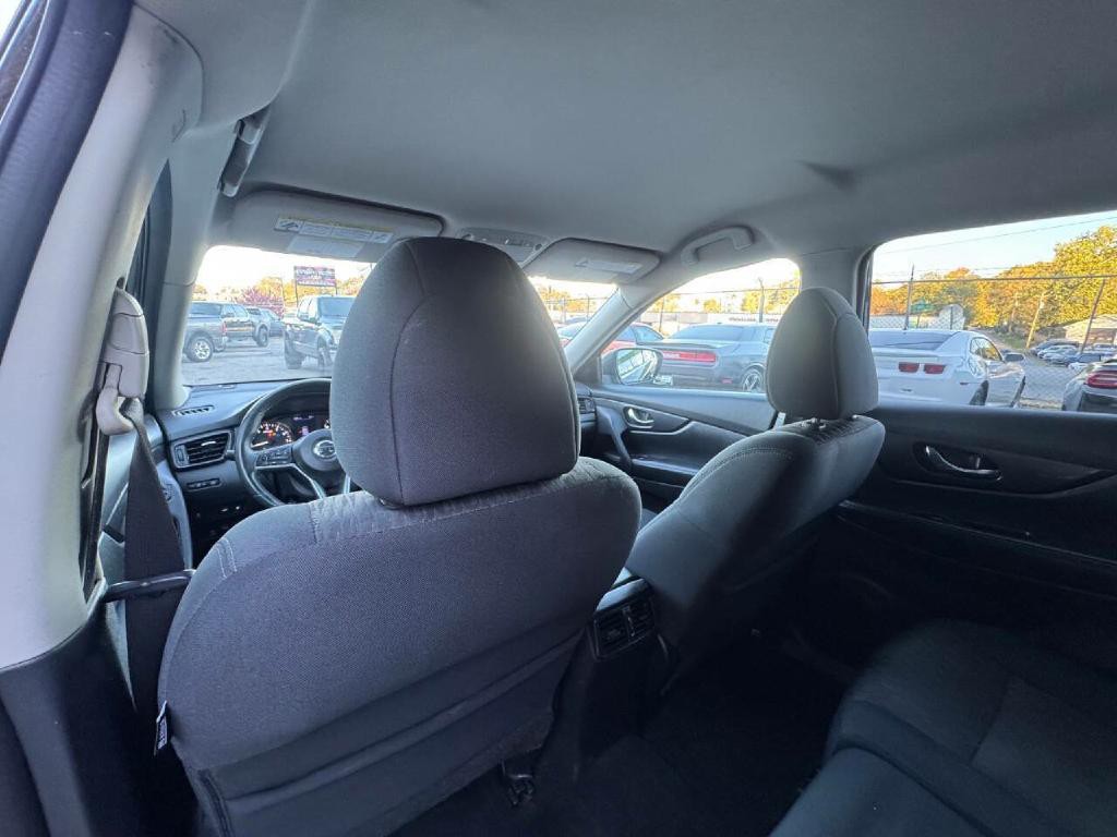 2018 Nissan Rogue Image 10