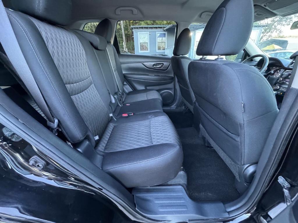 2018 Nissan Rogue Image 12