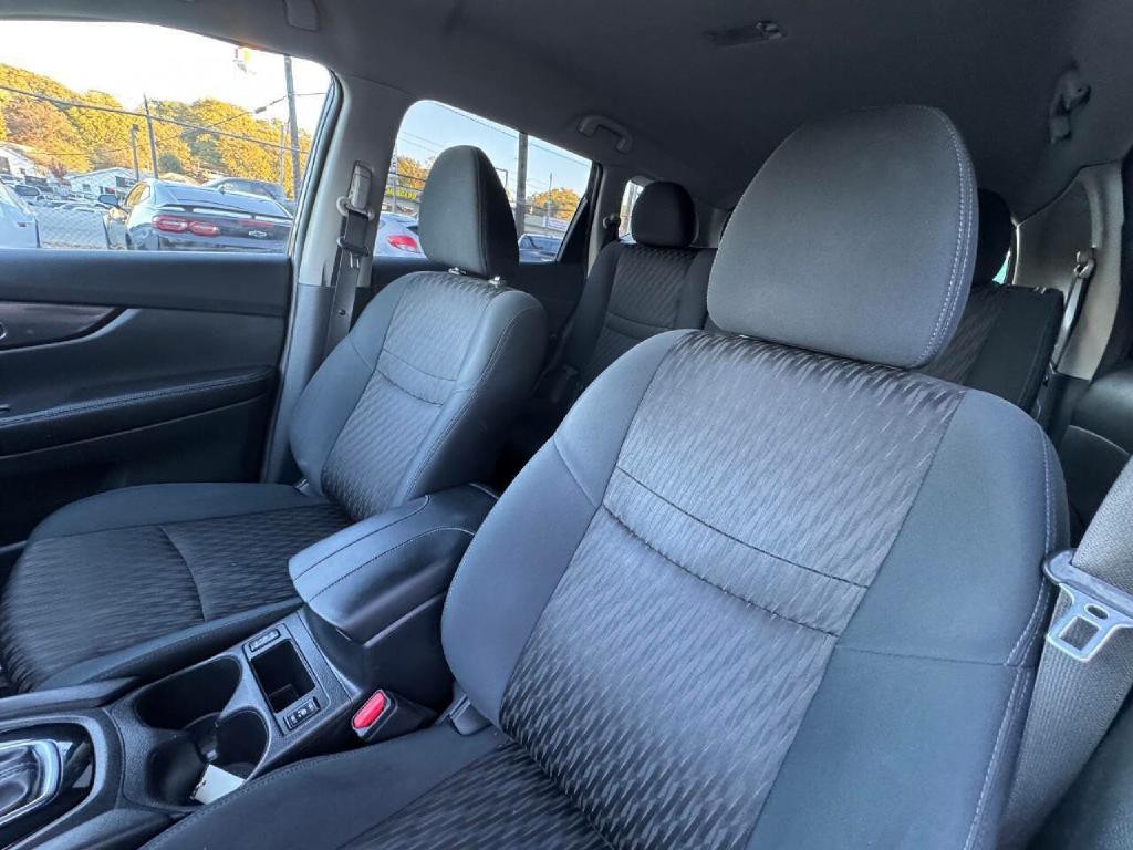 2018 Nissan Rogue Image 21