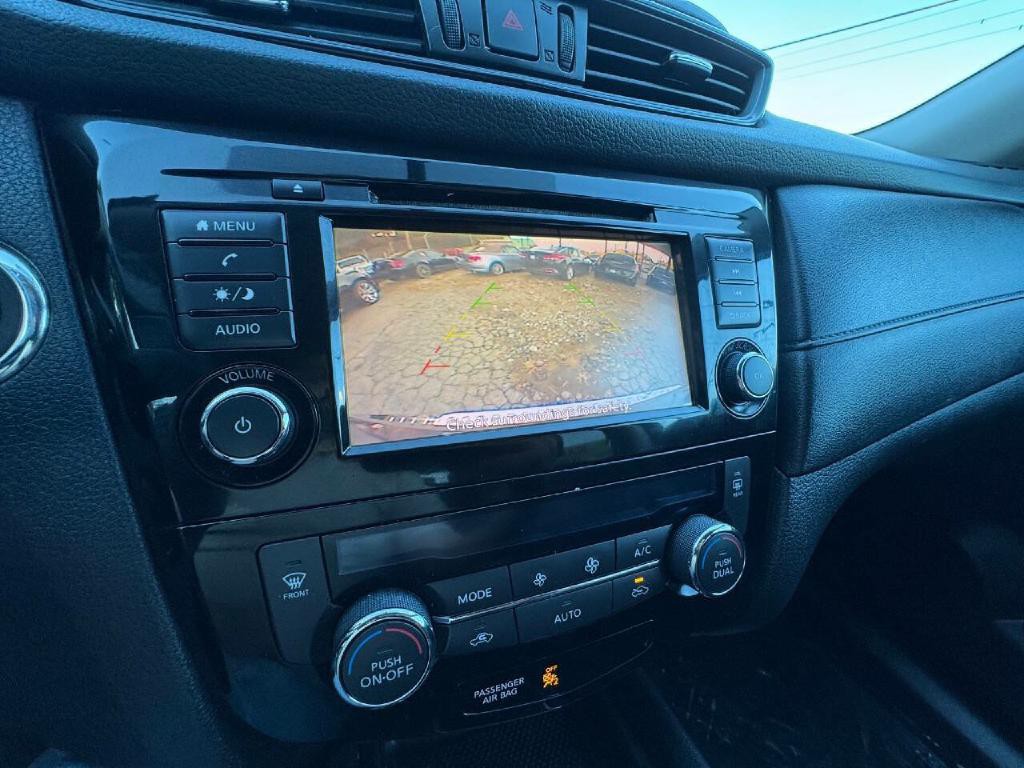 2018 Nissan Rogue Image 26