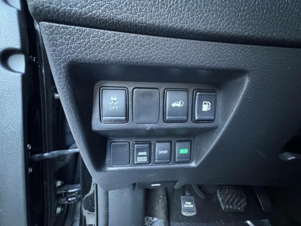 2018 Nissan Rogue Image 31