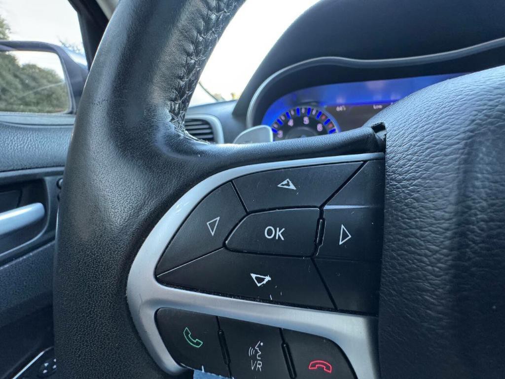 2016 Chrysler 300 Image 33