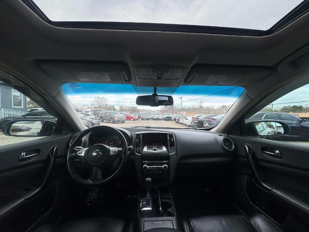 2011 Nissan Maxima Image 8