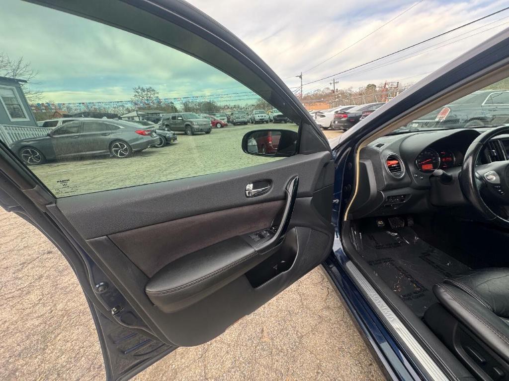 2011 Nissan Maxima Image 23