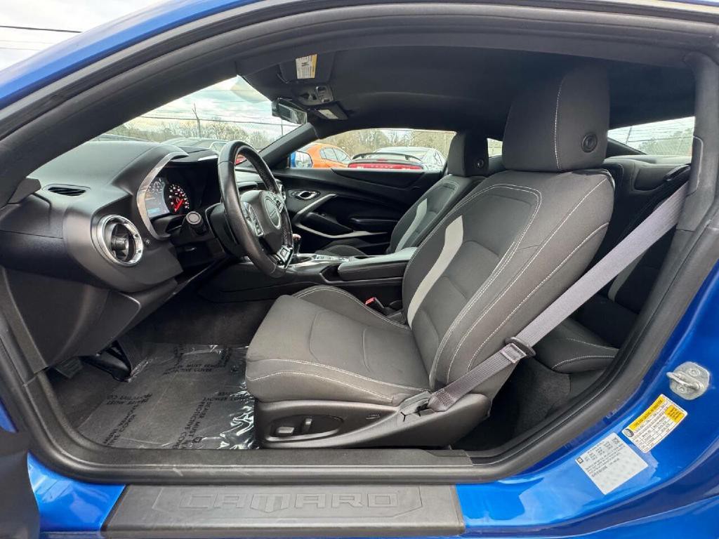 2016 Chevrolet Camaro Image 18