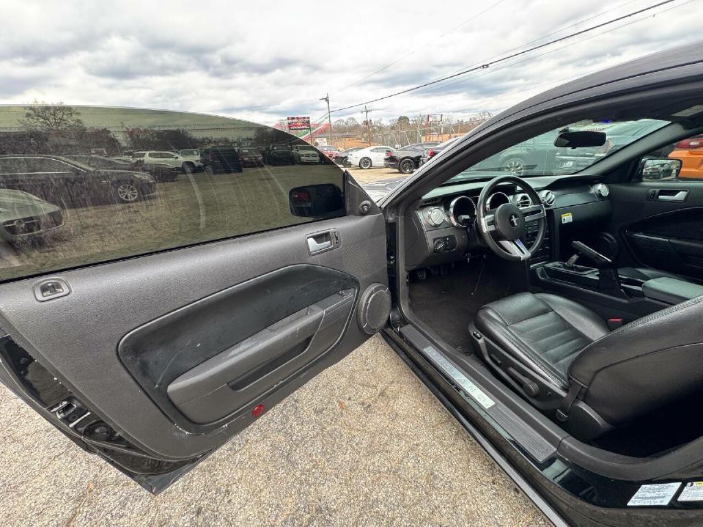 2006 Ford Mustang Image 23