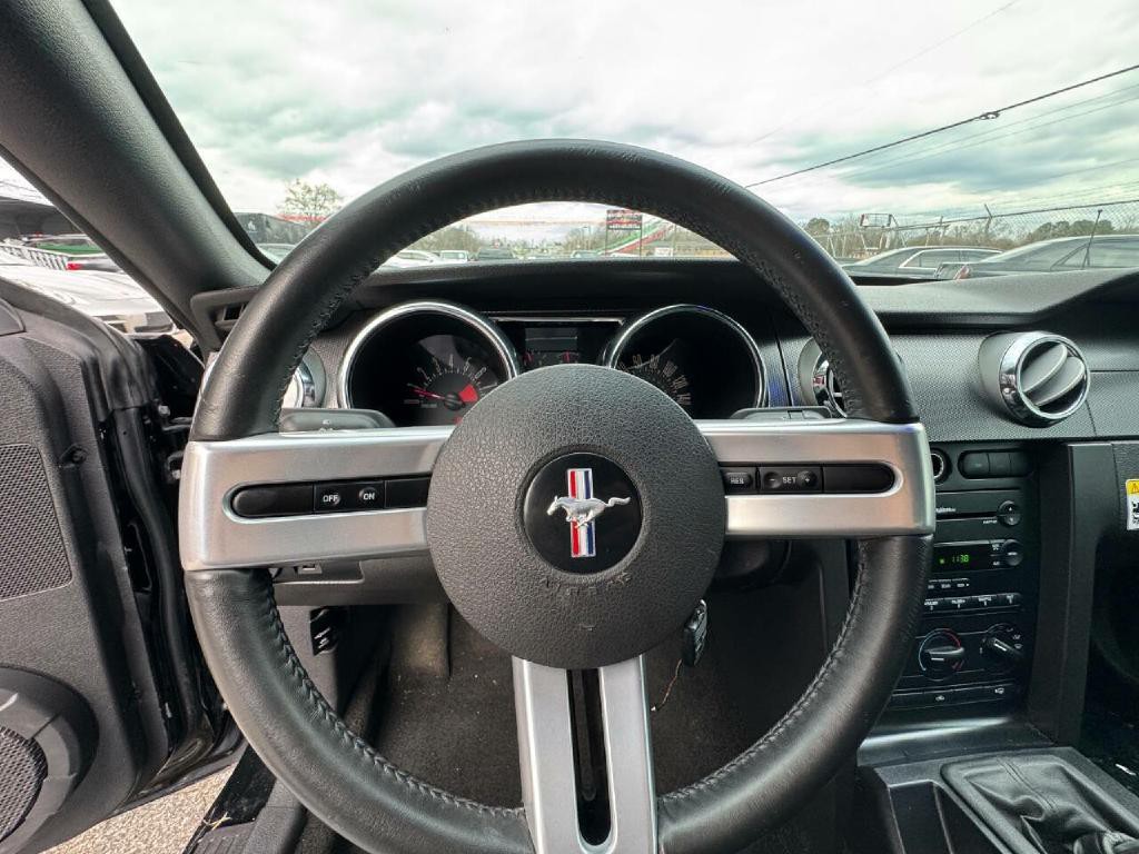 2006 Ford Mustang Image 25