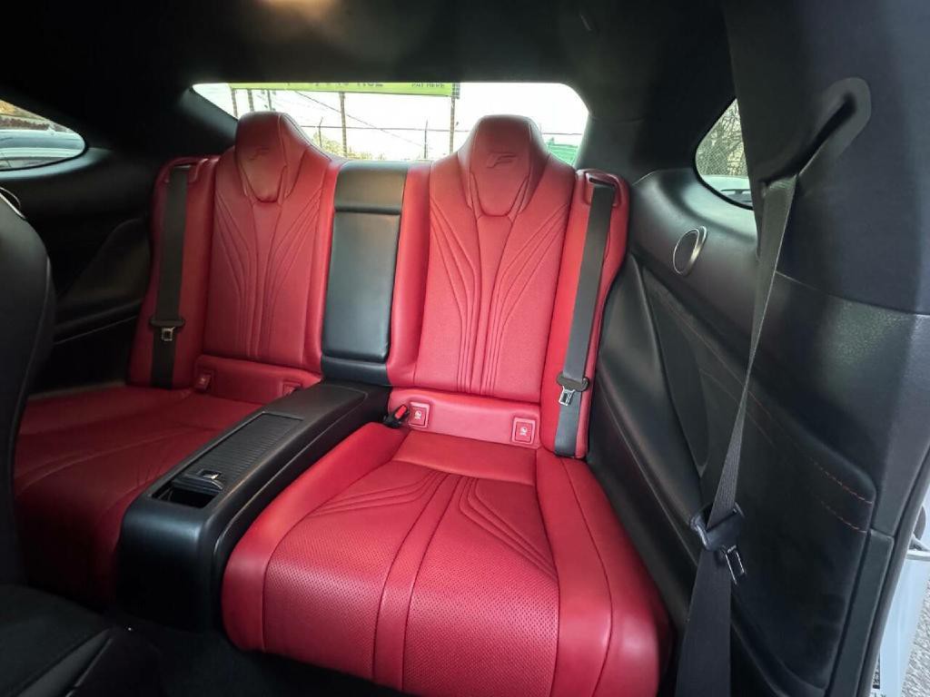 2015 Lexus RC F Image 9