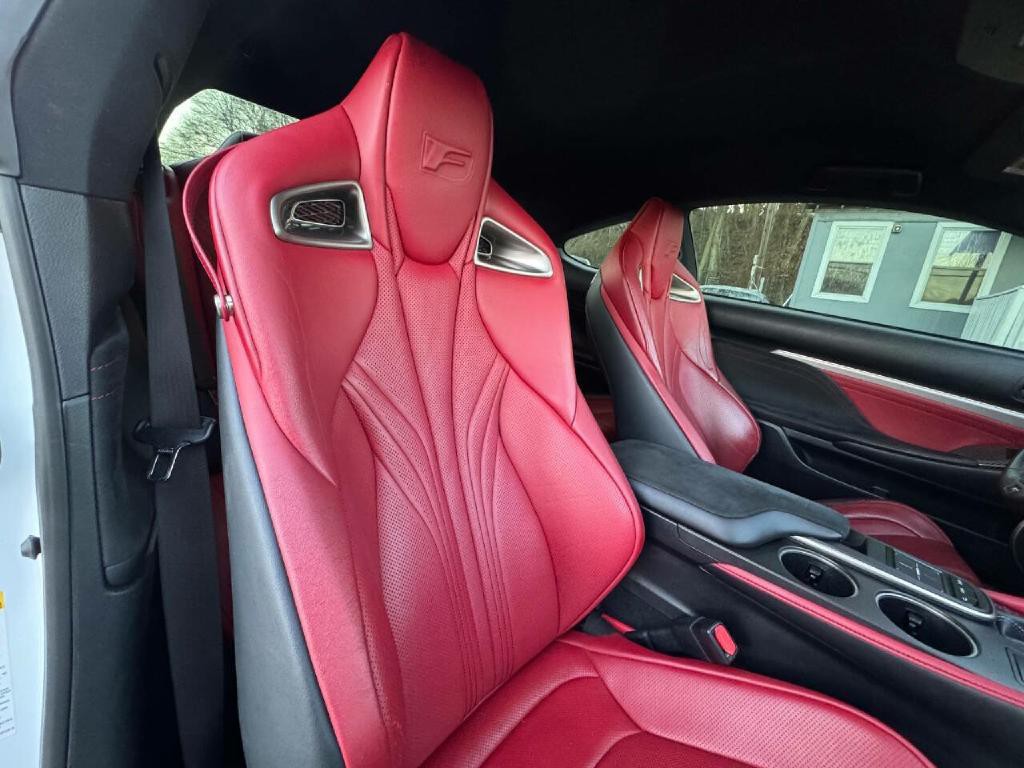 2015 Lexus RC F Image 15