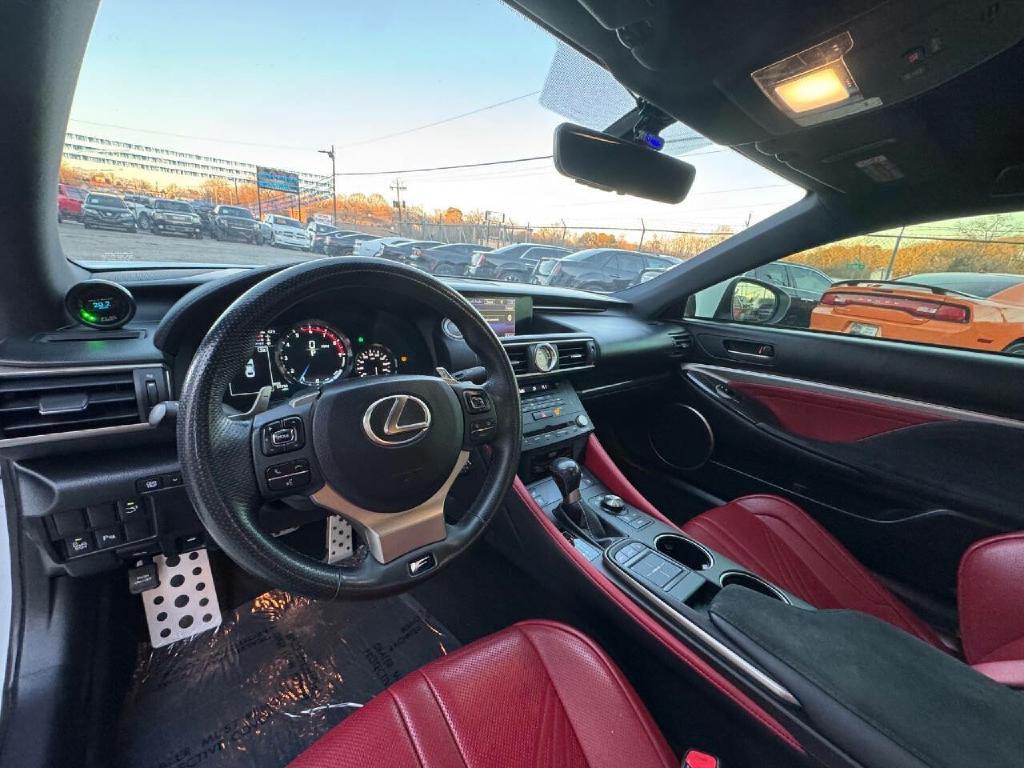 2015 Lexus RC F Image 19