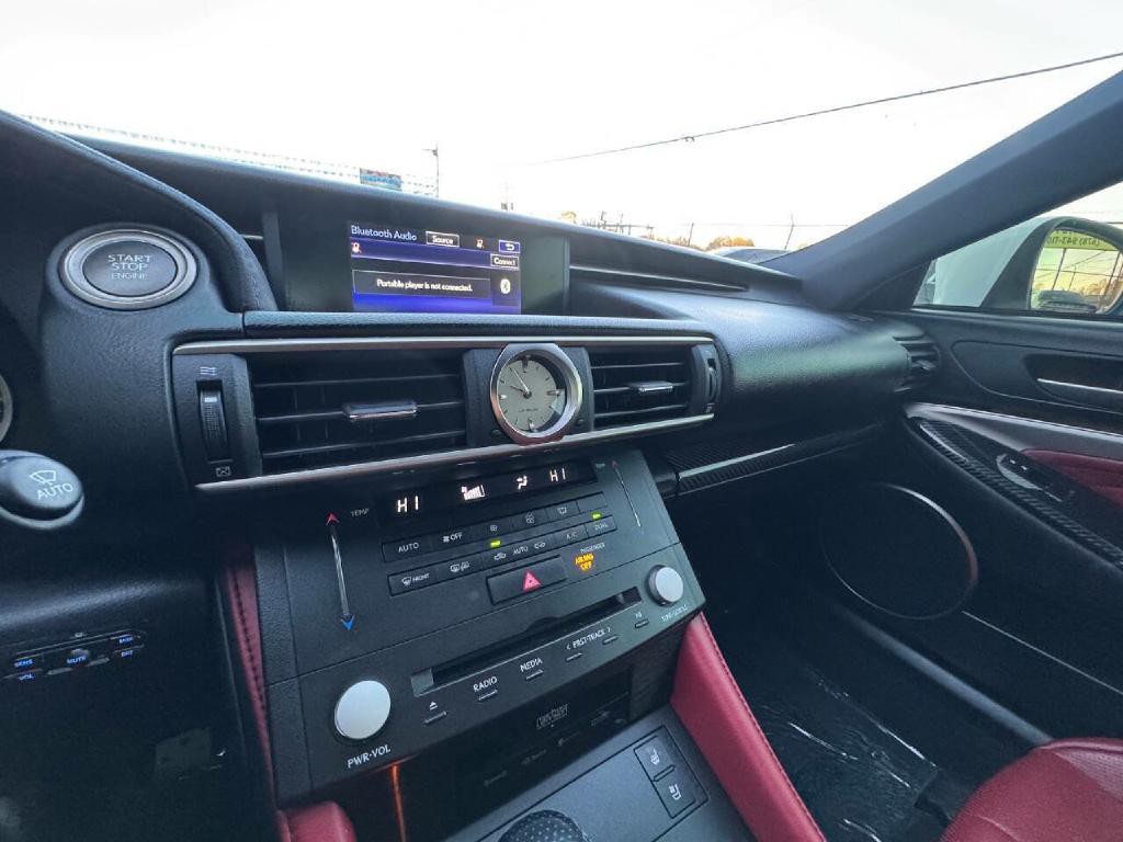 2015 Lexus RC F Image 22