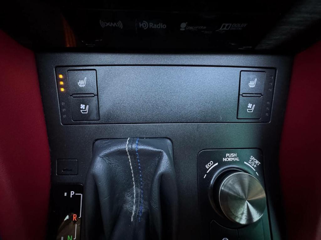 2015 Lexus RC F Image 25