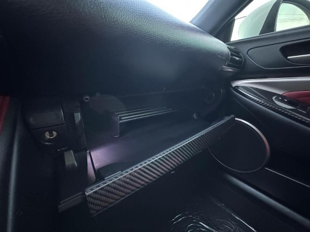 2015 Lexus RC F Image 26