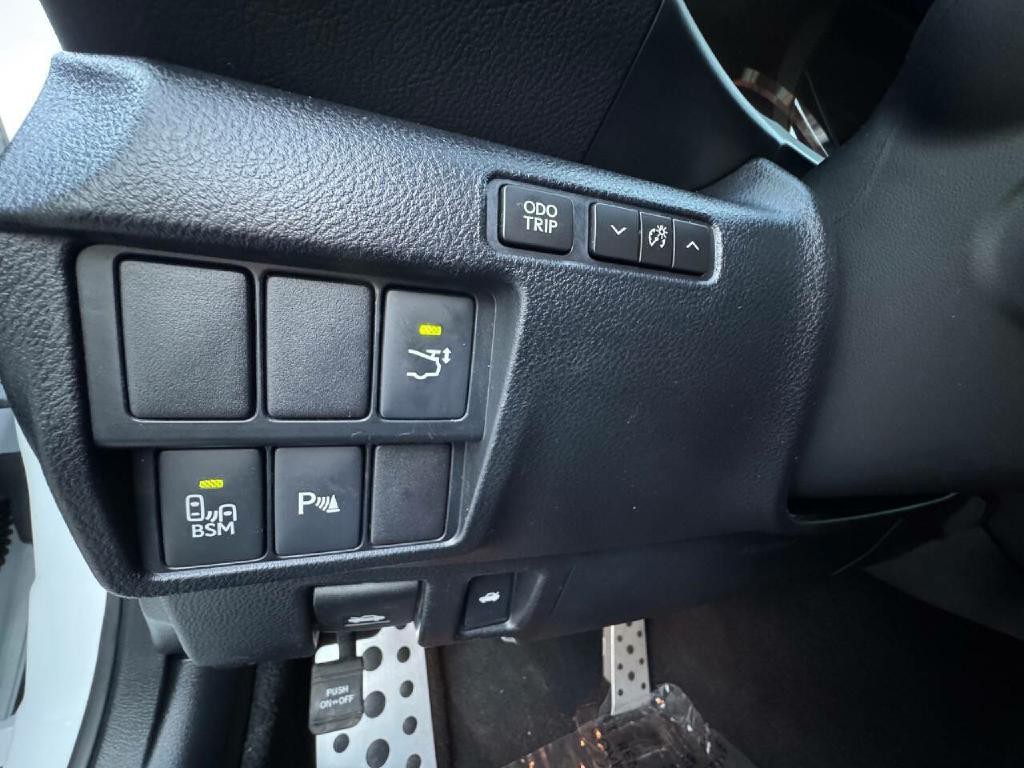 2015 Lexus RC F Image 30