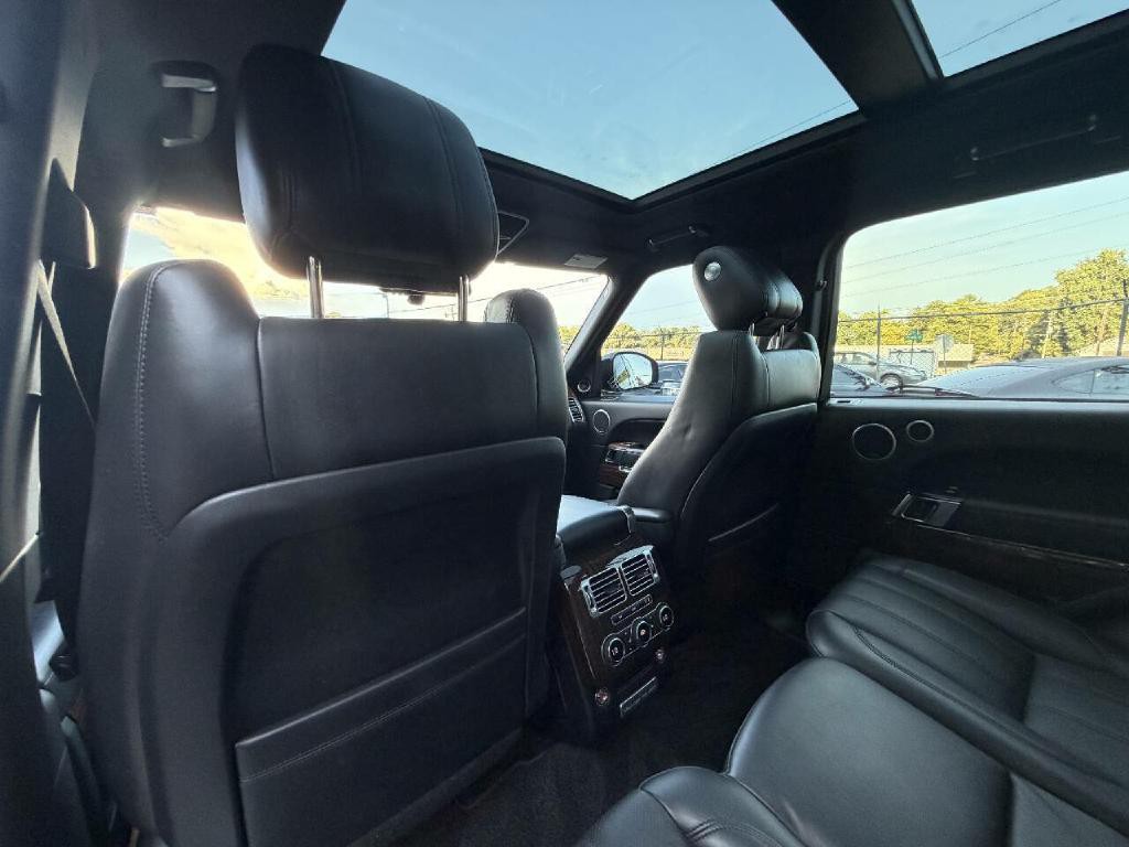 2014 Land Rover Range Rover Image 11