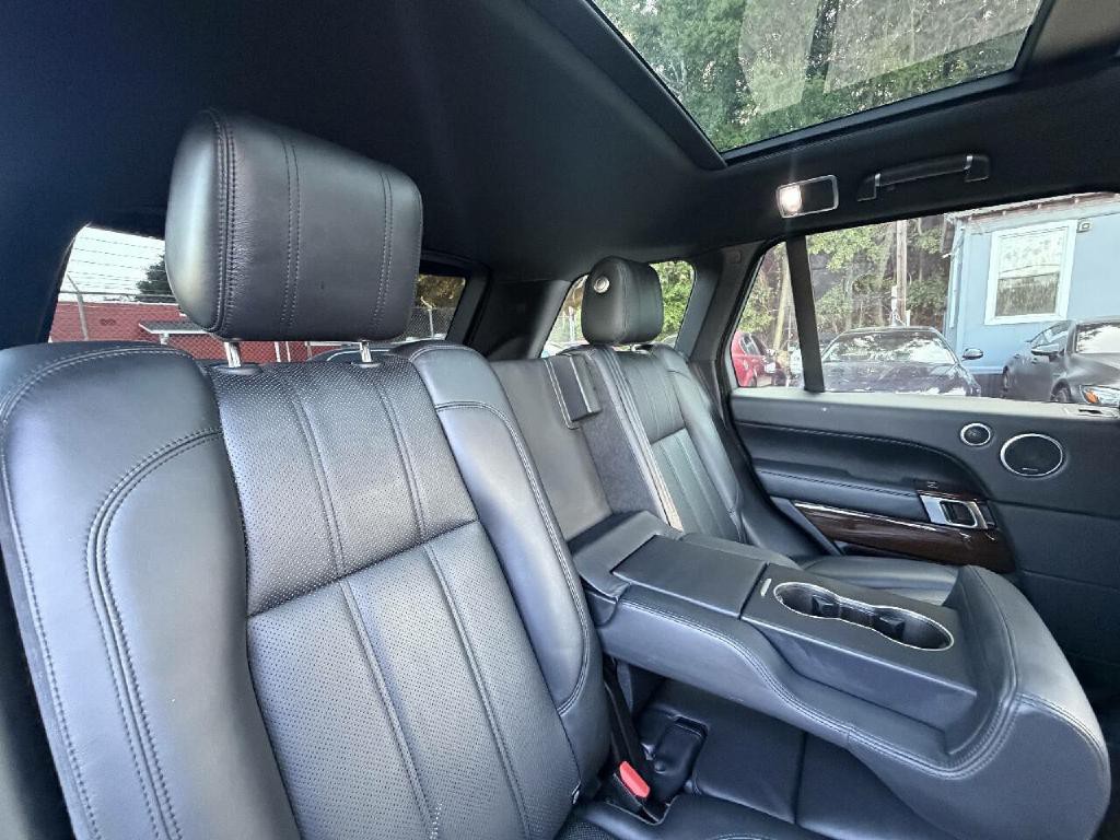 2014 Land Rover Range Rover Image 16