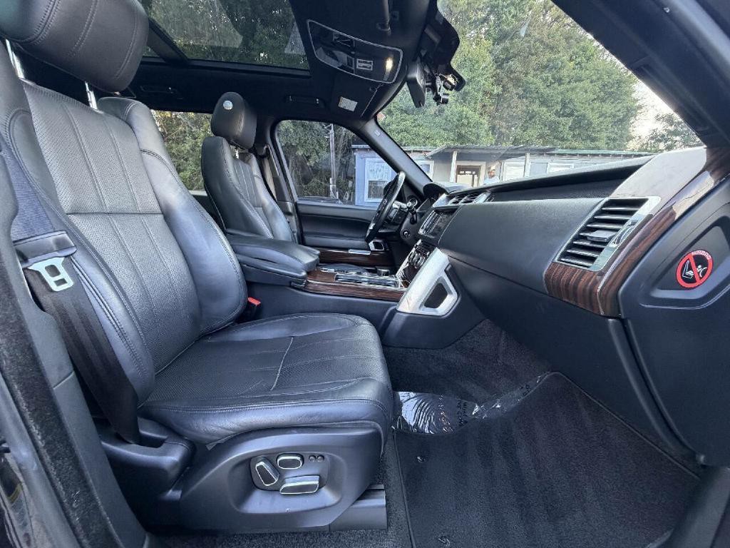 2014 Land Rover Range Rover Image 18
